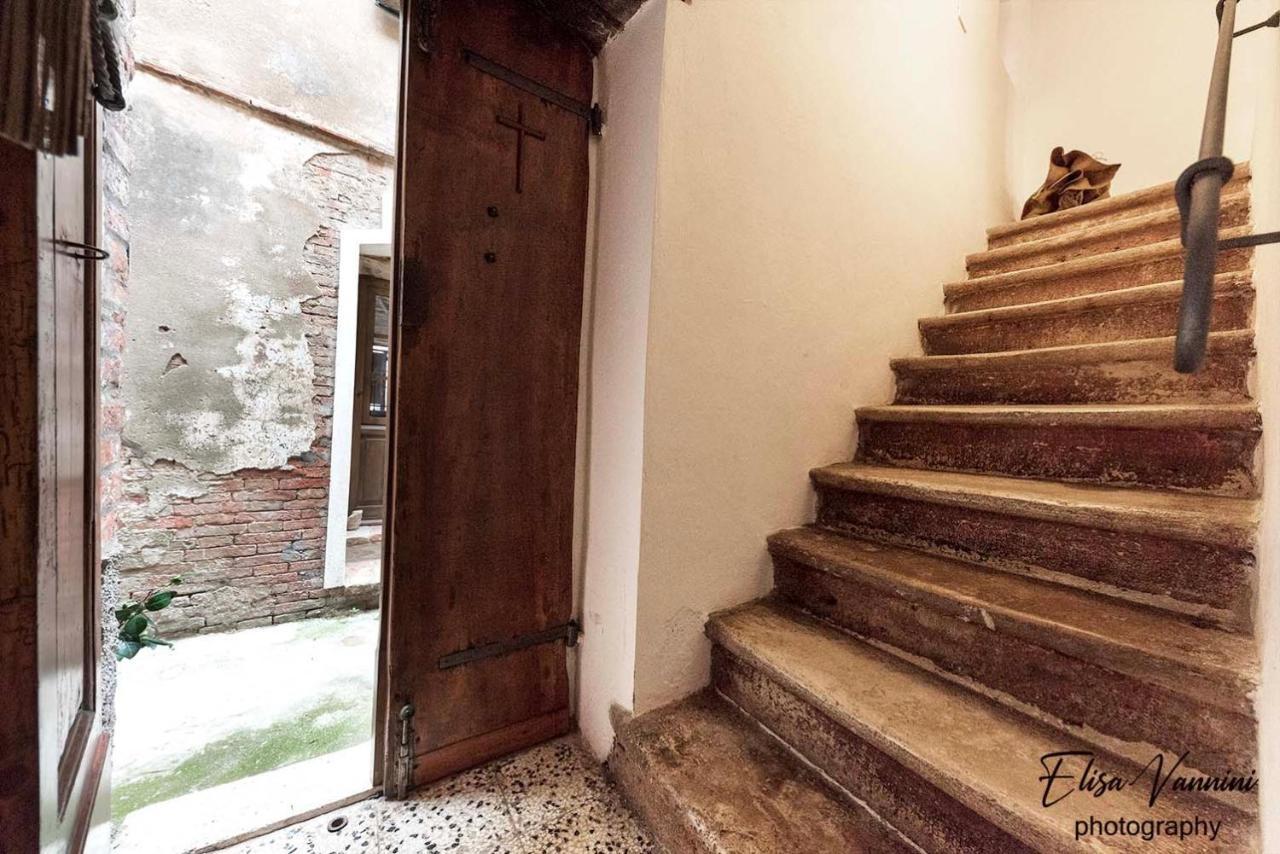 הוילה Terricciola A Casa Di Titta מראה חיצוני תמונה