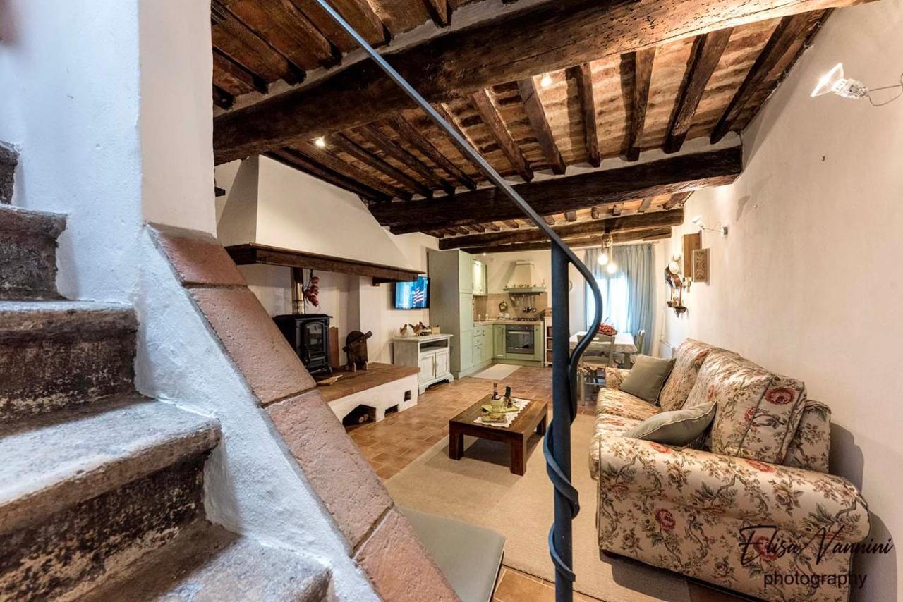הוילה Terricciola A Casa Di Titta מראה חיצוני תמונה